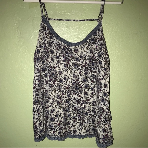 Cute Floral Top - Picture 1 of 2